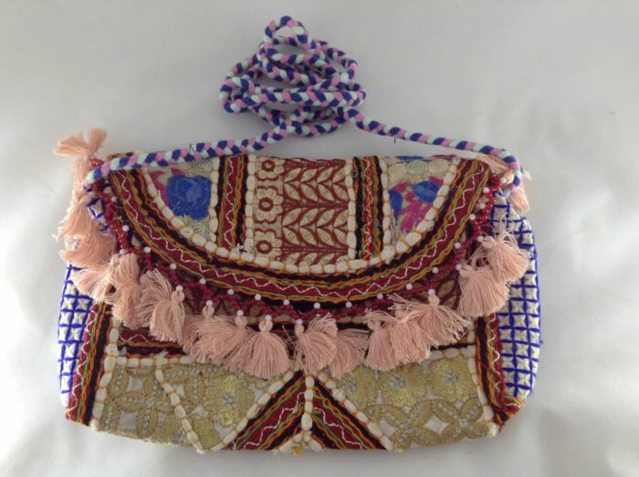 Bolsa indiana banjara 100% bordada a mão rosa