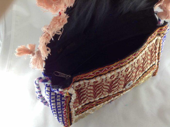 Bolsa indiana banjara 100% bordada a mão rosa