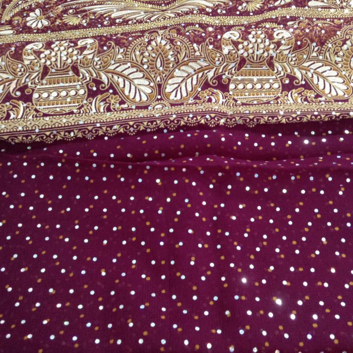 Sari indiano com estampa de pavões e arabescos - Tie Dye vinho e bege
