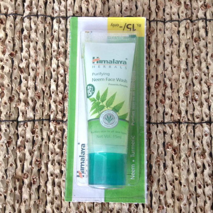 Himalaya Purifying Neem Face Wash (sabonete facial natural sem sabão)