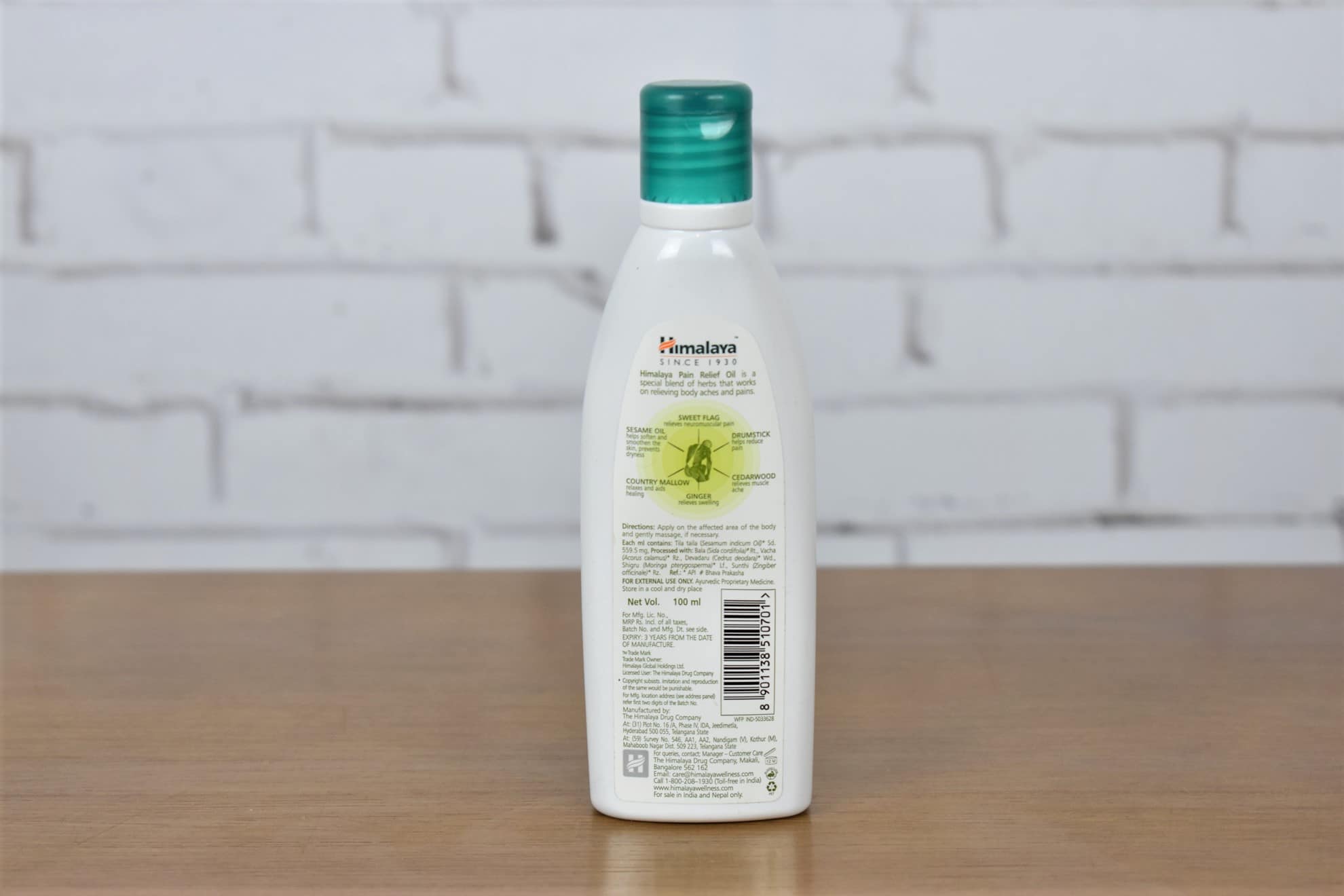 Óleo Himalaya de massagem para dor - Gengibre verso do produto