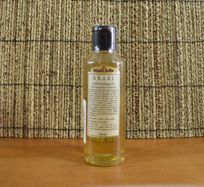 Óleo herbal de massagem Khadi India - Ylang Ylang e Vitamina E (210ml)