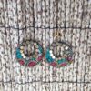 Brinco indiano de metal com embutimento de pedras naturais (turquesa e coral) - estrelas