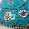 Bolsinha indiana rígida de metal com mosaico de pedras naturais