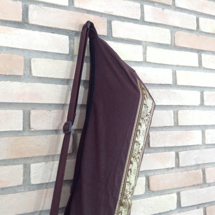 Porta mat indiano para Yoga 7 chakras bordados a mão (marrom)