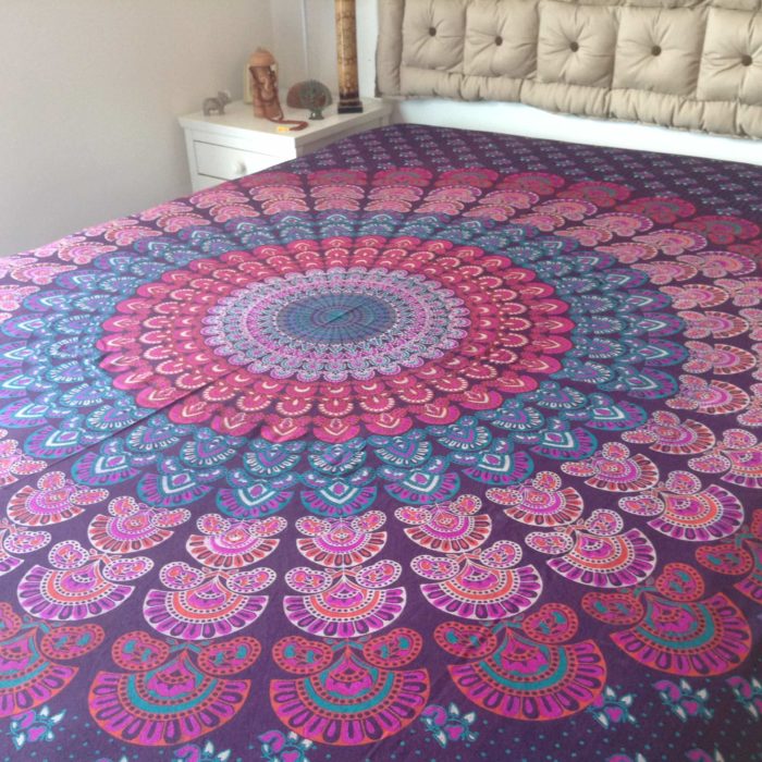 Panô indiano de algodão - Estampa de mandala floral cores quentes  (225 cm x 200 cm)