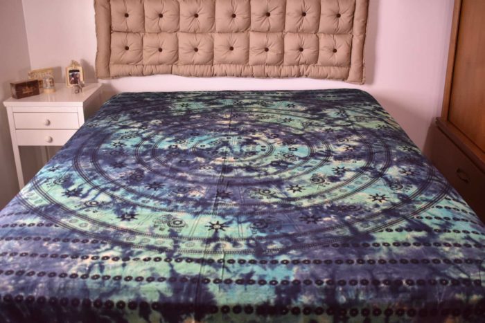 Panô indiano de algodão - Estampa de mandala e elefantes em Tie Dye (2.30 m x 2.10 m)