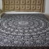 Panô indiano de algodão - Estampa de mandala preto e branco  (2.30 m x 2.10 m)