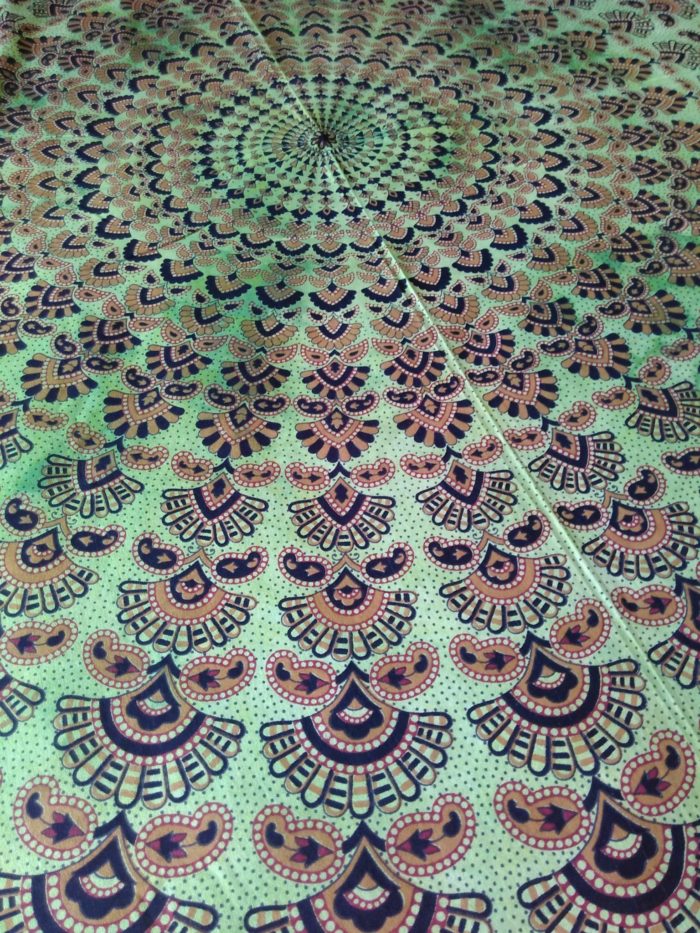 IMG_20180426_123916 Panô indiano de algodão - Estampa de mandala floral verde (2.30 m x 2.10 m)