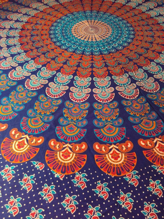 Panô indiano de algodão - Estampa de mandala floral coral e azul  (2.30 x 2.10 m)