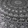 Panô indiano de algodão - Estampa de mandala preto e branco  (2.30 m x 2.10 m)