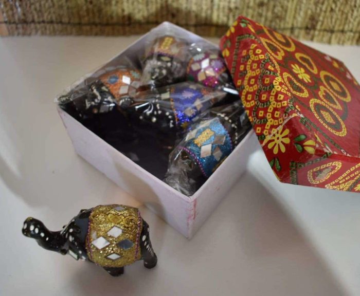 Kit de 6 esculturas de elefantes indianos 100% artesasanal