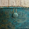 Porta jóias indiano de madeira revestido em Jacquard verde e bordados