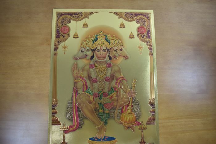 Folha laminada dourada para enquadrar e pendurar - Hanuman (40 x 31 cm)