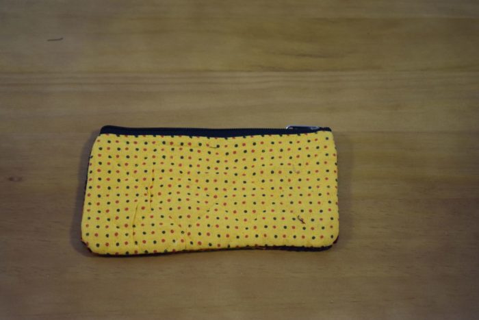 Bolsa carteira indiana Banjara 100% bordada a mão (verso amarelo)