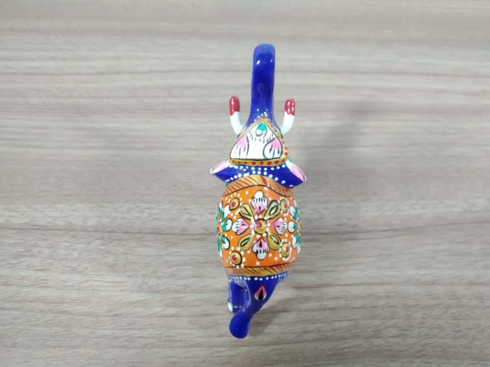 Elefante de metal esmaltado com técnica cloisonné P