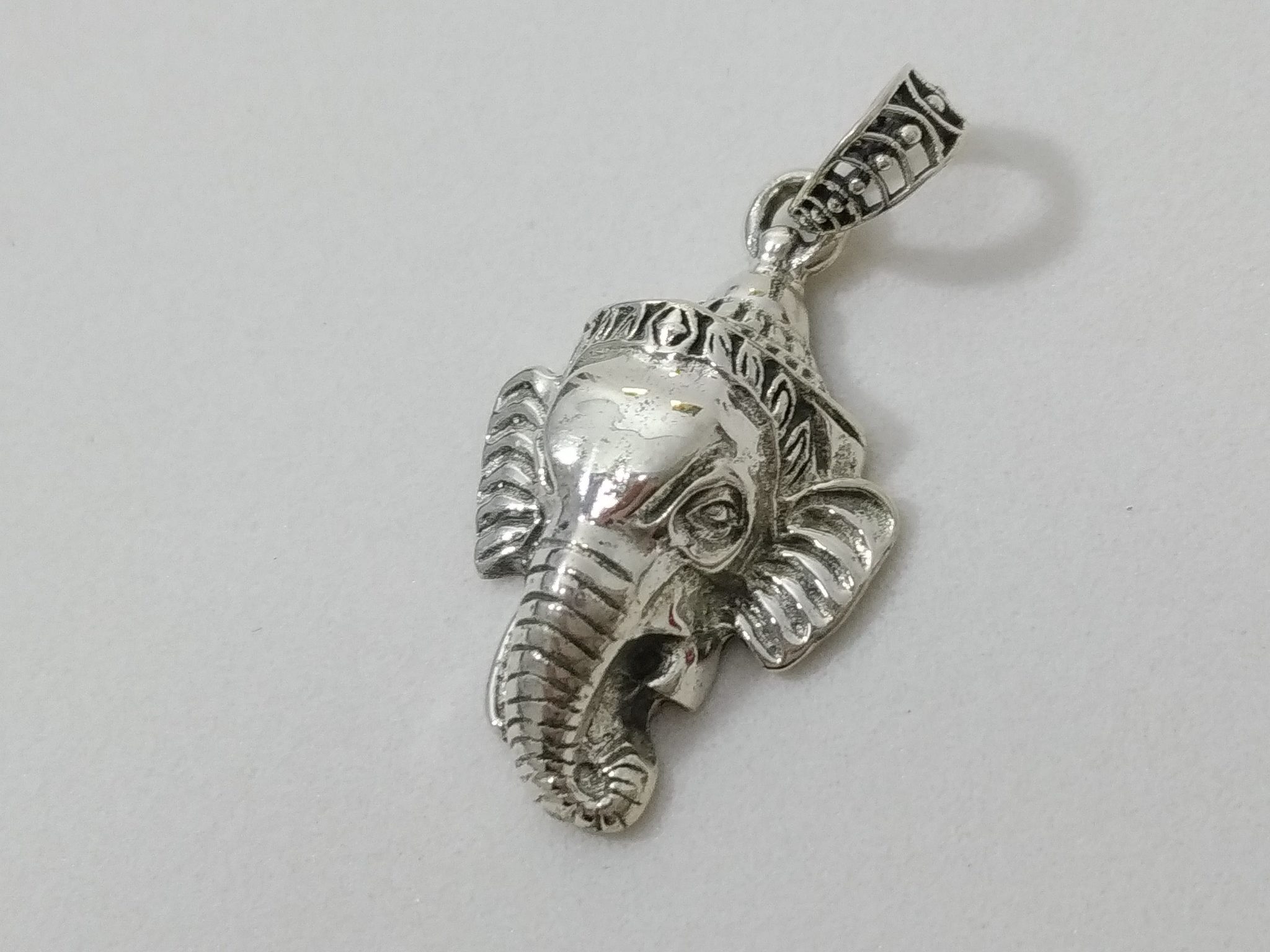 pingente de prata de Ganesha