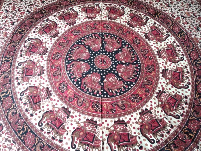 IMG_20190301_113324 Panô indiano de algodão - Estampa de mandala com elefantes (2.30 m x 2.10 m) tons terrosos