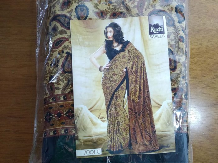 Sari indiano de seda com estampa de arabescos tons terrosos