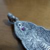 Incensário folha de metal prateado com elefante indiano roxo
