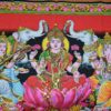 20230726_121259 panô indiano de Lakshmi, Saraswati e Ganesha