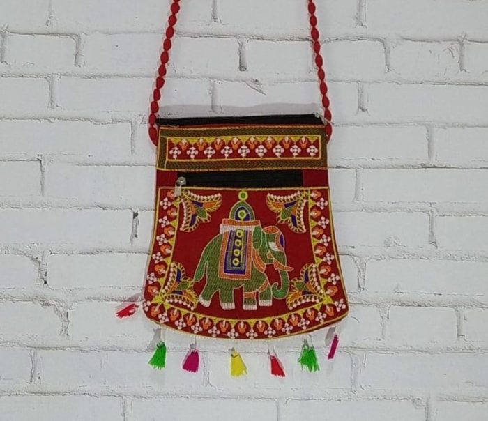 Bolsa indiana de veludo bordado de elefante com tassel colorido - vermelha
