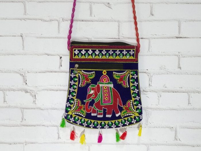 Bolsa indiana de veludo bordado de elefante com tassel colorido - azul marinho