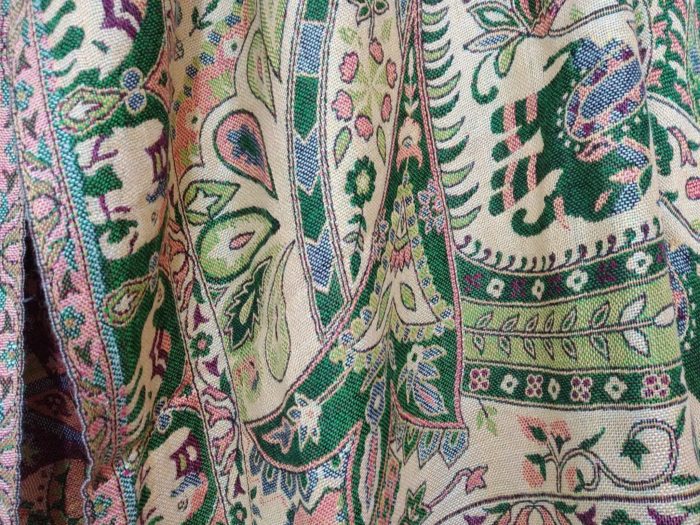 Lenço indiano dupla face algodão e viscose estampa elefantes e camelos