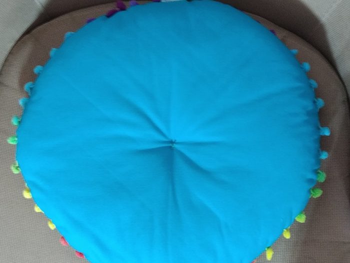 Almofada indiana bordada estilo futon 40 cm azul color