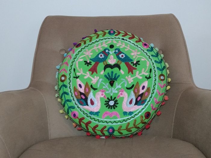IMG_20190822_105505 almofada indiana futon