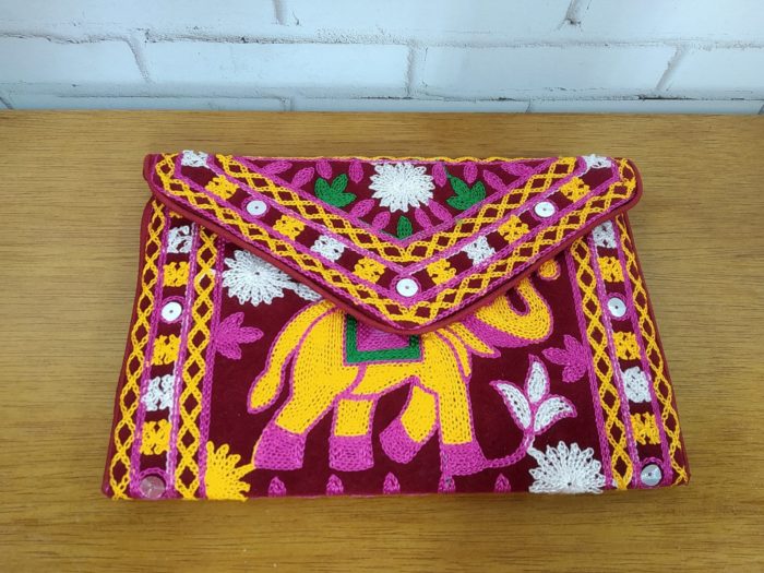clutch indiana bordada elefante