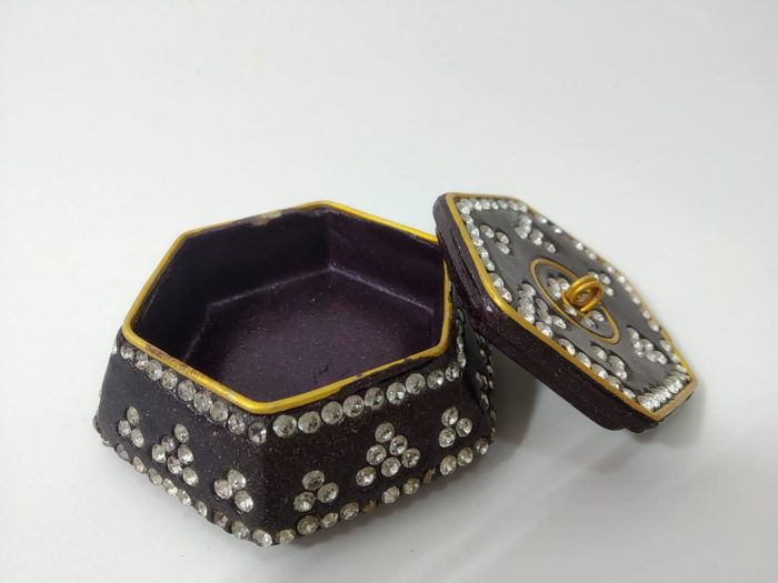 IMG_20200708_202916 Pote indiano decorativo artesanal preto com strass e metal dourado