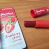 Duo de Lip Care da Himalaya Herbals Morango e Pêssego