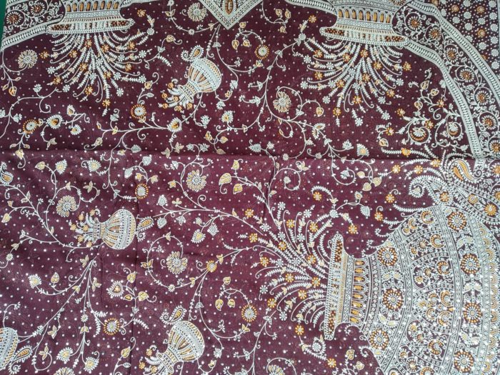Sari indiano de crepe de seda com pontos de luz marrom