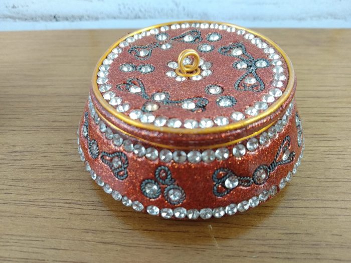 Pó de kumkum 40g com potinho indiano laranja artesanal para guardar