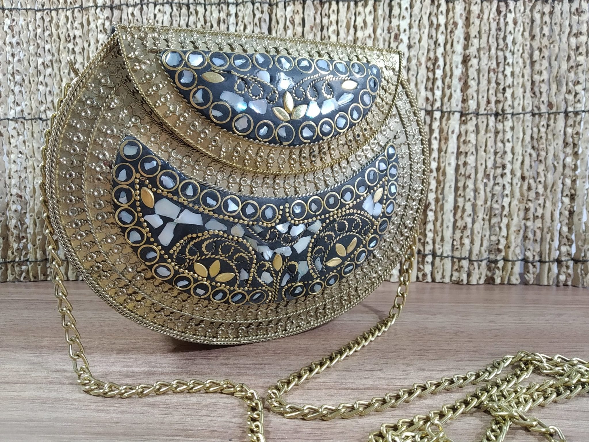 bolsa de metal indiana