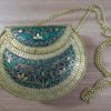 Bolsa indiana rígida de metal com mosaico de pedras naturais verdes