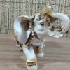 Estátua indiana de elefante da sorte em resina pintada 10cm