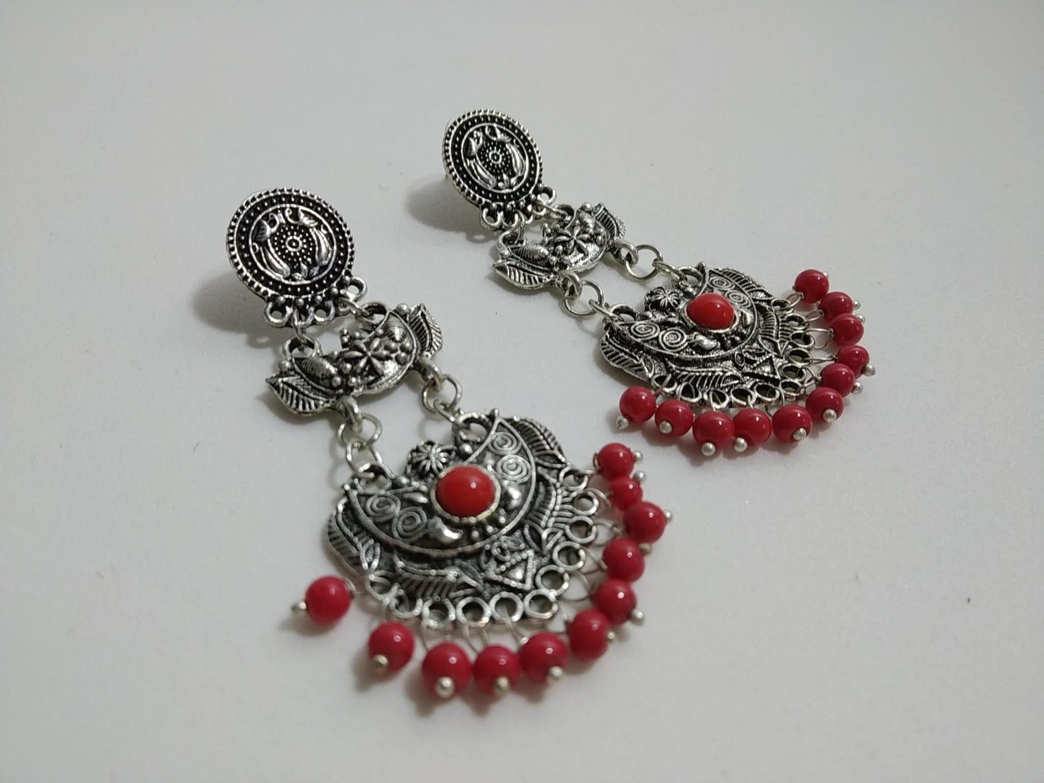 brinco indiano vermelho