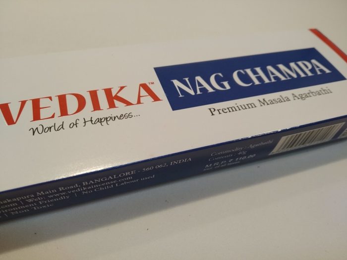 Incenso Vedika Nag Champa Premium Massala Agarbathi 40g