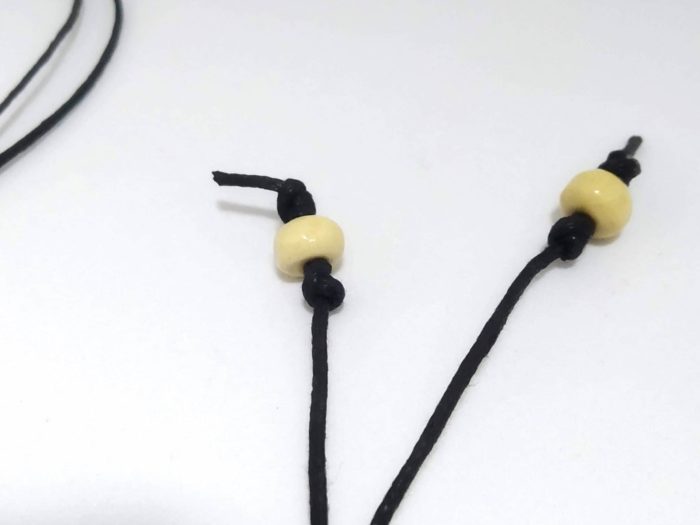 Colar difusor pessoal para aromaterapia design conchinha