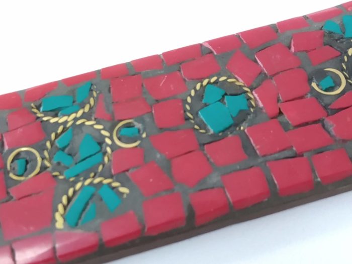 Incensário indiano luxo com mosaico de pedras naturais coral e turquesa