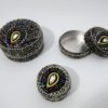 Conjunto com 3 latinhas indianas de miçangas design pavão preto