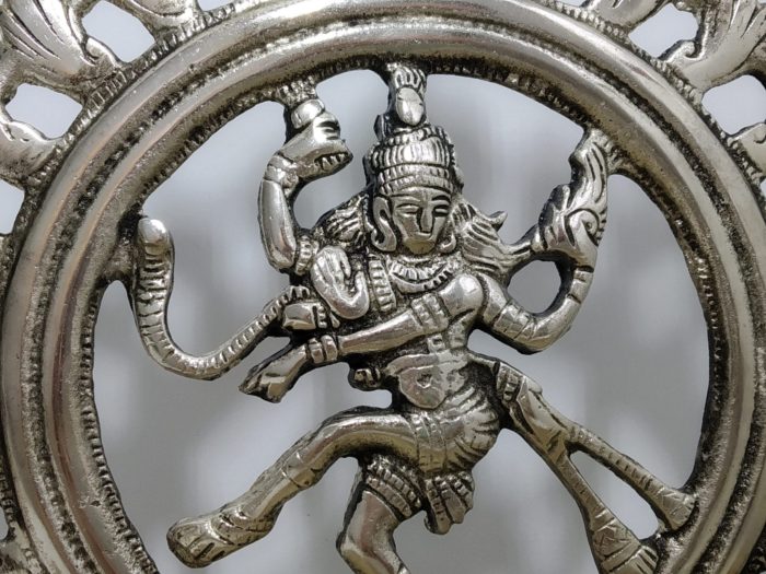 Estátua do Deus Shiva Nataraja em ferro 26 cm