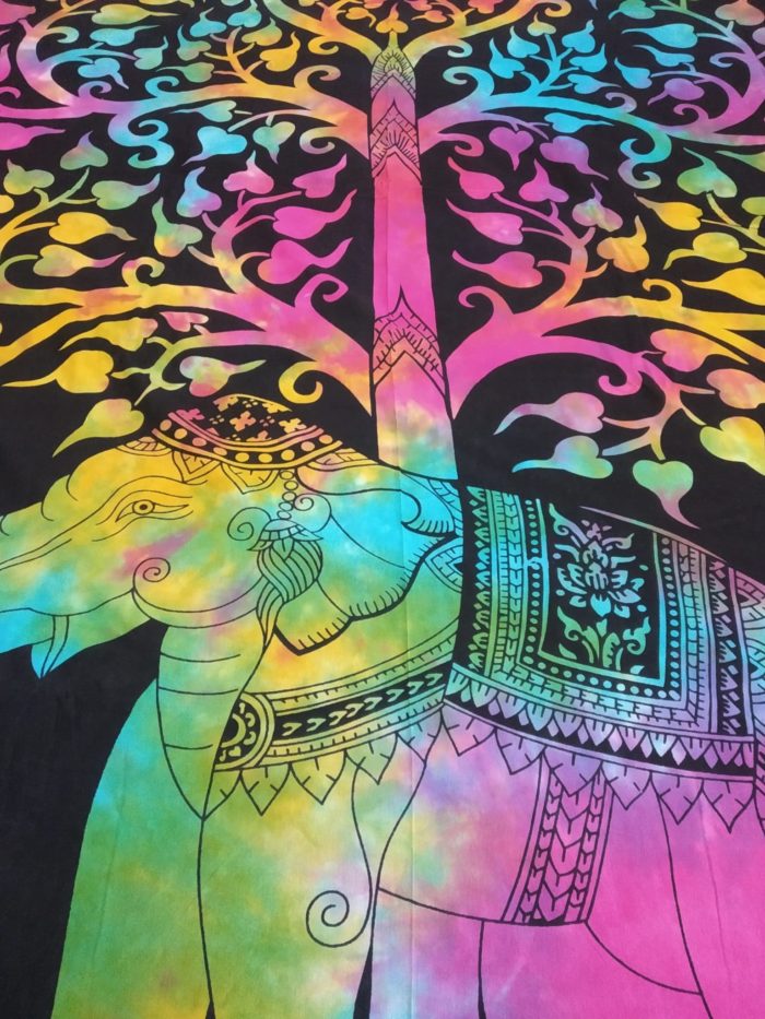 Colcha indiana ou painel decorativo Árvore da Vida e elefante (2,40m x 2,10m)