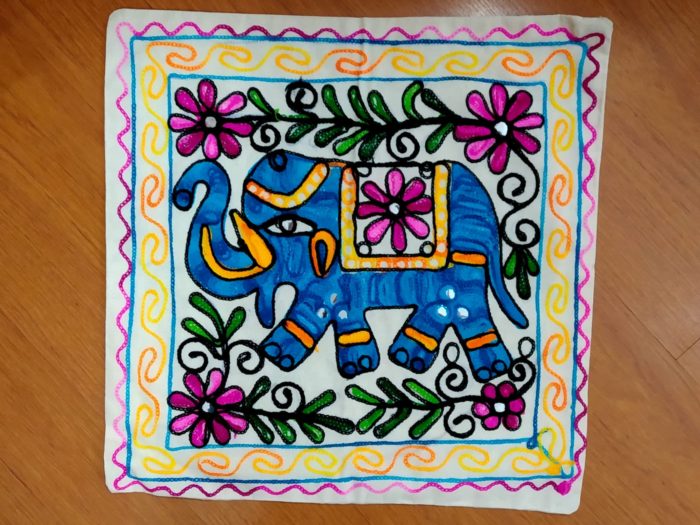 capa de almofada indiana bordada