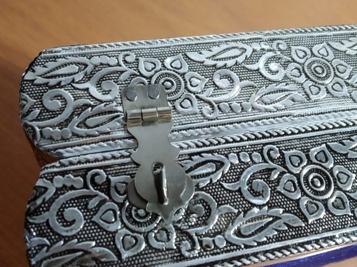 Porta Jóias indiano metalizado com estampa de elefantes 28 cm