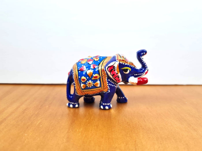 estátua de elefante indiano cloisonné, pintura em metal com 8cm de altura