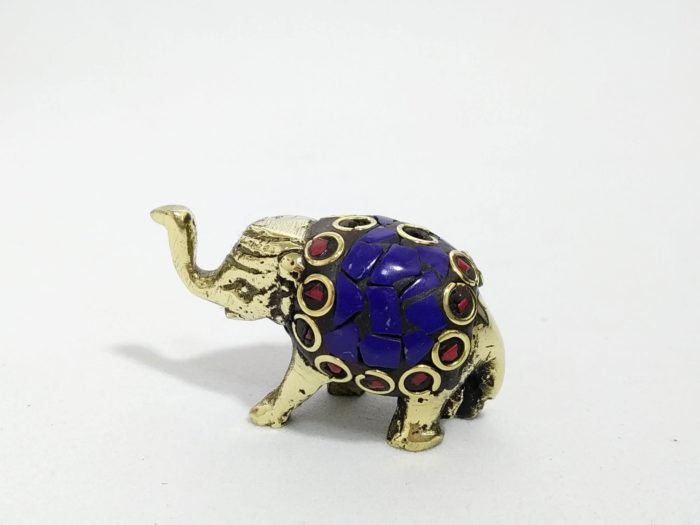 Incensário mini elefante em metal brass com embutimento de pedras naturais Lápis Lazuli