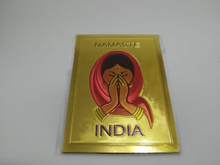 Ímã de geladeira dourado indiana namastê